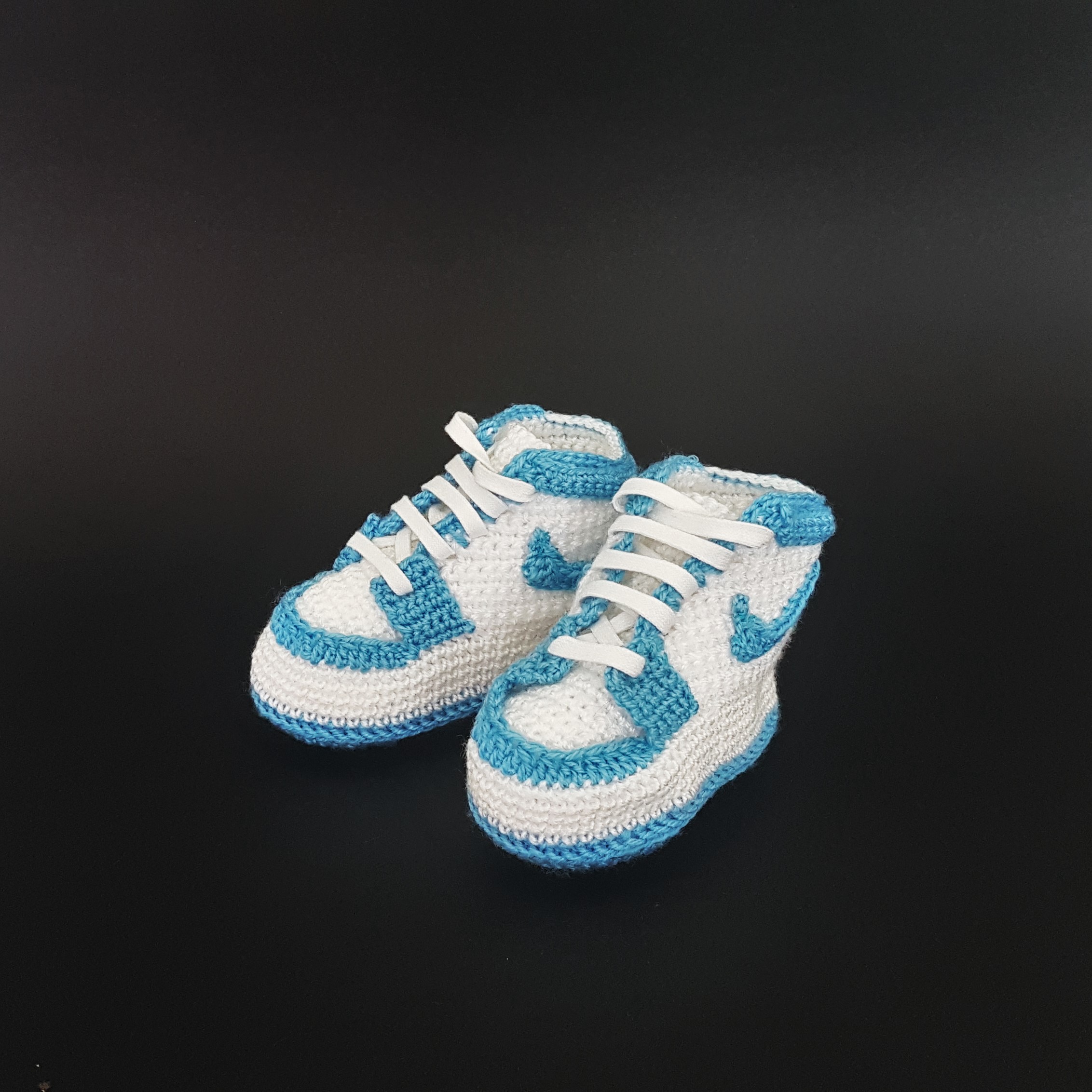 Nike baby bleu - Fait main