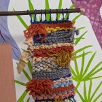ouvrage de tissage réalisé en atelier. coloré et unique