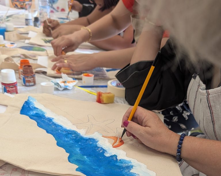 Détail de l'atelier customisation de totebag